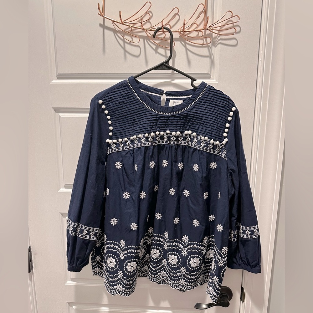 Blue and White XL Embroidered Crown and Ivy Blouse